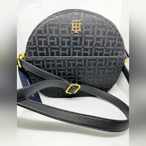NWT Tommy Hilfiger Dome Crossbody